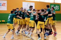 Balonmano: El Km13 Gáldar conquista la permanencia (36-24)