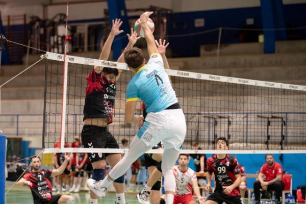 Voleibol Masculino: El CV Gupane de Guía le arrebata la condición de invicto al CV Vinaròs