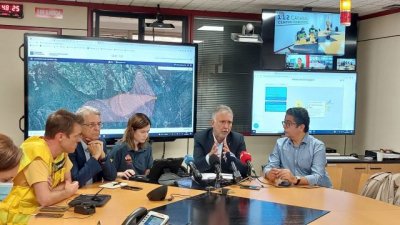 Torres:&ldquo;Confiamos en que la extinci&oacute;n del incendio mejore este viernes, pero sigue activo y hay que ser cautelosos&raquo;