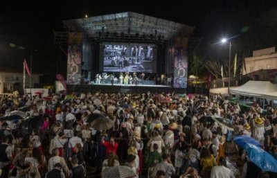 Teror: El programa festivo del Pino 2023 cerró con una multitudinaria Verbena Canaria