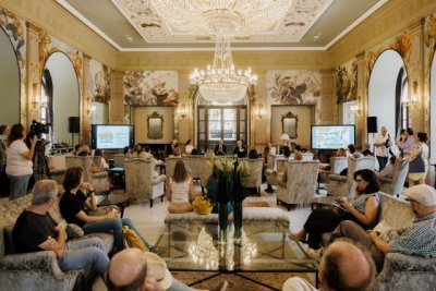 Las Palmas de Gran Canaria inaugura el Aula Miguel Mart&iacute;n-Fern&aacute;ndez de la Torre abriendo un di&aacute;logo sobre turismo