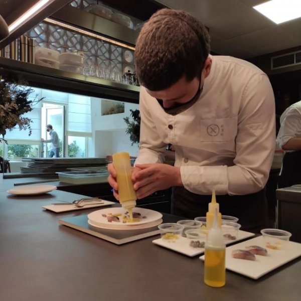 Hecansa ficha para reforzar Innovación Gastronómica a Óscar Mayer, ex chef del restaurante ‘Disfrutar’