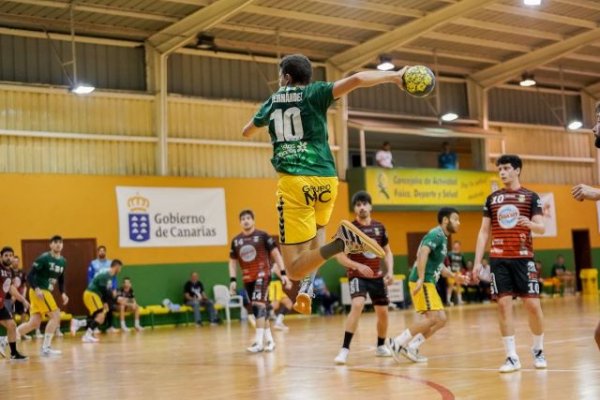 El Km13 Balonmano Gáldar cae en Ourense (33-31)
