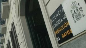 Un club, multado con 6.000 euros por publicar una sentencia sin anonimizar
