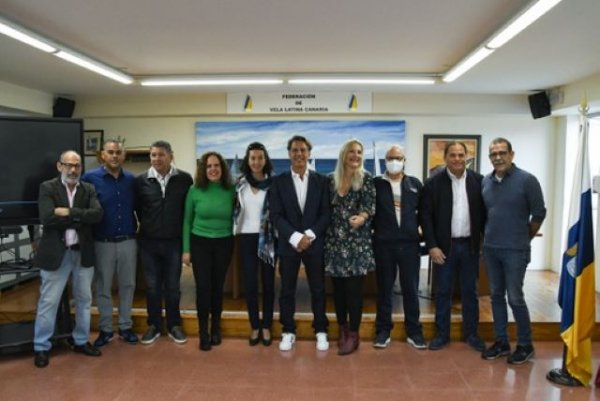Toma de posesión de la nueva junta de gobierno de la Federación de Vela Latina Canaria