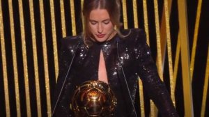 La espa&ntilde;ola Alexia Putellas gana el Bal&oacute;n de Oro 2021