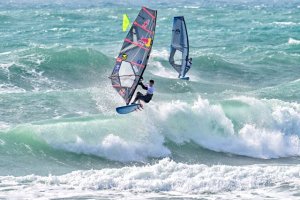 Los windsurfistas españoles Liam Dunkerbeck, María Morales, Víctor Fernández y María Andrés, ocupan puestos de podio en el Mundial de Japón