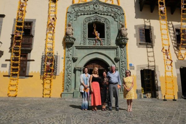 La Casa de Colón se transforma este otoño en una &#039;Escalera al Cielo&#039; de la migración de la mano de la artista mexicana Betsabeé Romero