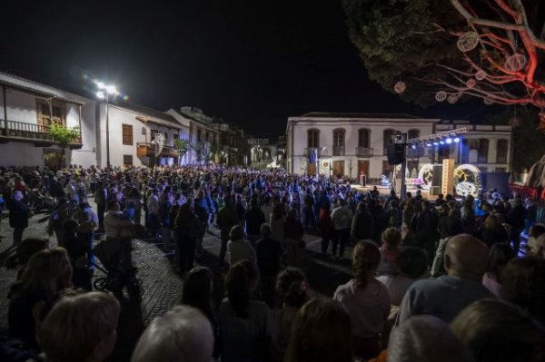 Teror inauguró sus fiestas mágicas de Navidad