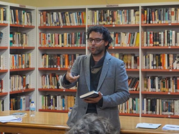 El escritor madrileño, Miguel Ángel González, visita el Taller de Lectura &#039;Almudena Grandes&#039; de la Casa-Museo Pérez Galdós