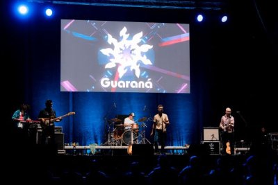 El Festival La Guancha pone en pie al p&uacute;blico en la primera jornada