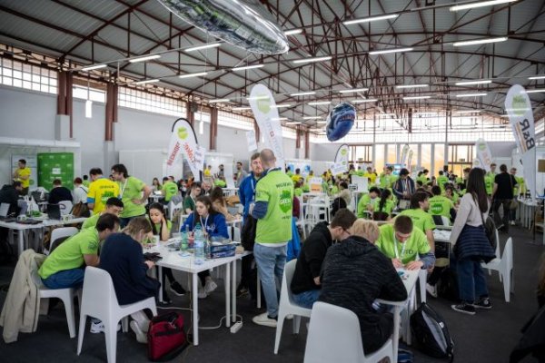 Gran Canaria se convierte en el eje mundial de sostenibilidad y tecnologías con el Smart Green Island Makeathon 2025