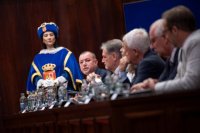 El Cabildo desestima la solicitud de m&aacute;s de 1.000 autorizaciones de veh&iacute;culos de arrendamiento con conductor, por tener el cupo completo