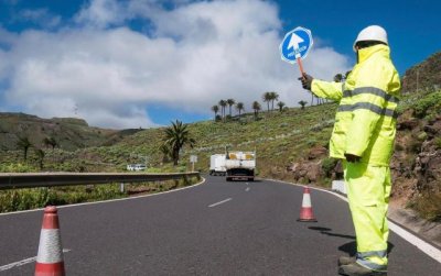 La Gomera: El Cabildo refuerza el operativo de carreteras durante este mes de agosto