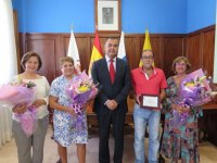 El alcalde de Gu&iacute;a presidi&oacute; el acto de homenaje y despedida de cuatro trabajadores municipales