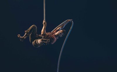 ‘Voa!’, el espectáculo familiar que une circo, magia y acrobacia en el Espacio La Granja
