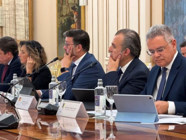 Canarias propone ante el Ministerio un marco com&uacute;n para garantizar la protecci&oacute;n de datos en la educaci&oacute;n digital