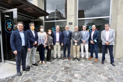 El presidente de Canarias visita la nueva sede de la Fundaci&oacute;n Espa&ntilde;a Salud en Caracas