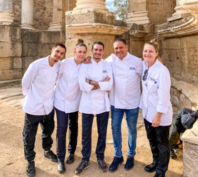 Ria Katharina y Sara De Vera, formadas en Hecansa, subcampeonas en el Certamen Nacional de Gastronomía