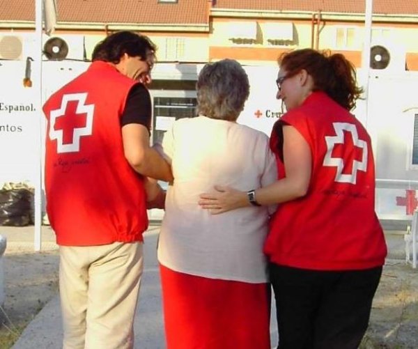 Guía: Cruz Roja ofrece el servicio de transporte adaptado y sociosanitario para que las personas con movilidad reducida puedan votar