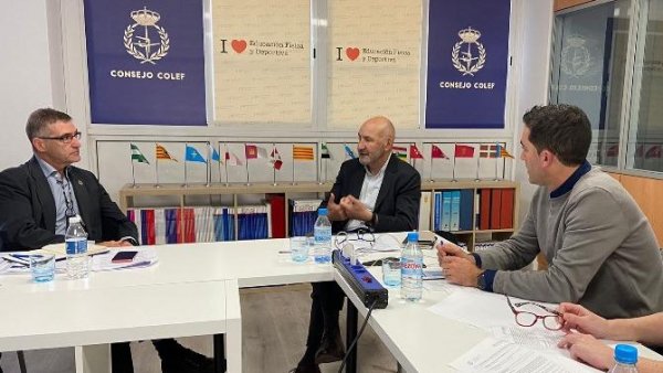 FAGDE y COLEF analizan la futura regulación de las profesiones del deporte