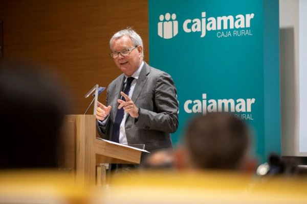 Franquis: “Impulsamos la Estrategia Canaria de Movilidad Sostenible: un transporte más sostenible y más competivo”
