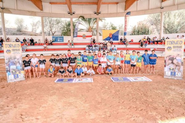 Gran Canaria despide la temporada de lucha canaria base con una jornada inolvidable en Pedro Hidalgo