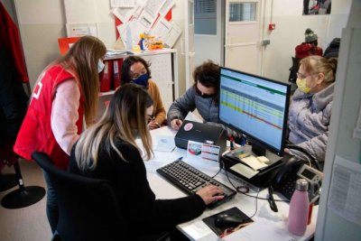 Cruz Roja ya ha atendido a m&aacute;s de 7.700 personas llegadas desde Ucrania