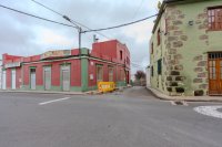 Valleseco comienza este mes de junio el reasfaltado de la calle Los Cascajos tras culminar la mejora de la red de abastecimiento