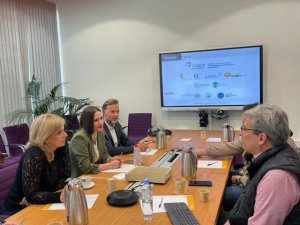 Esther Monz&oacute;n y Migdalia Mach&iacute;n conocen de primera mano el hospital virtual de la Macaronesia de la ULPGC