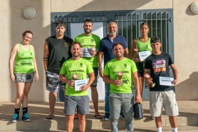 Entrega de trofeos de la IV Liga de P&aacute;del de la Sociedad de Promoci&oacute;n y Desarrollo Santa Mar&iacute;a de Gu&iacute;a