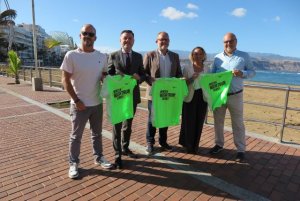 El Ayuntamiento y Guaguas Municipales facilitan la movilidad sostenible y gratuita a los 6.000 participantes de la carrera NightRun