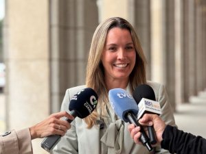Canarias solicita al Estado seguridad jurídica y anticipos claros para garantizar la gratuidad del transporte