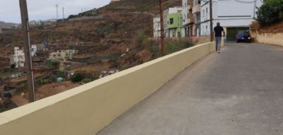 Arucas continúa con el mantenimiento de las infraestructuras viarias