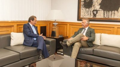 Torres agradece a las C&aacute;maras de Comercio su colaboraci&oacute;n en el reparto de los 1.144 millones a las empresas