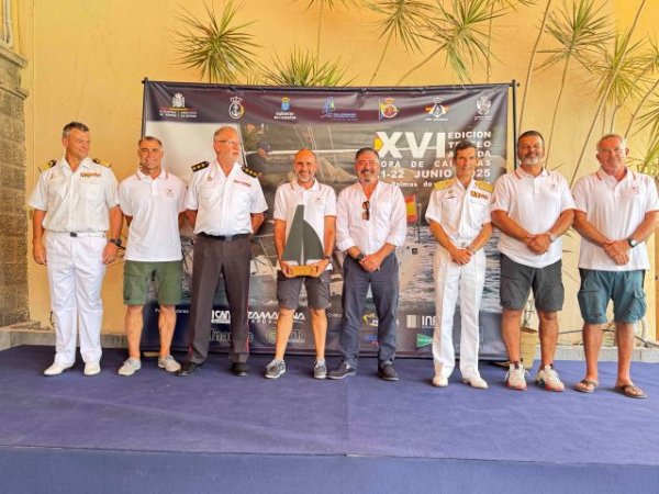 El barco &quot;Luna Doce&quot;, del Real Club Náutico de Gran Canaria, se impone en la XVI edición del Trofeo Armada para la clase Crucero