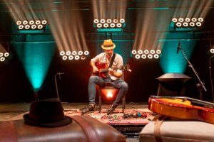 Yul Ballesteros presenta la nueva entrega de su singular proyecto &lsquo;Islazz&rsquo;
