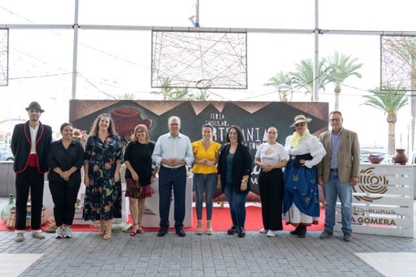 La Gomera: La Feria Insular de Artesanía abrió sus puertas al público con una amplia variedad de oficios artesanos (Vídeo)