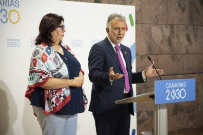Gobierno y sindicatos pactan proponer cambios al Ministerio en el proceso de estabilizaci&oacute;n de interinos docentes