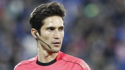 Munuera Montero pitar&aacute; el 'Cl&aacute;sico' entre Bar&ccedil;a-Madrid de la Supercopa