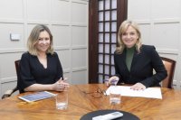 La consejera de Sanidad se re&uacute;ne con la presidenta de la Plataforma de Organizaciones de Pacientes de Espa&ntilde;a