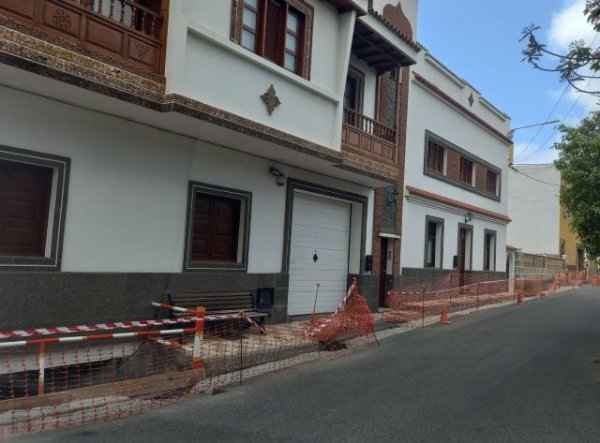 EL PSOE de Gáldar está sorprendido por la coincidencia de todas las obras que se están llevando a cabo en el municipio en estas últimas semanas