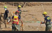 El dispositivo canario de emergencias enviado a Valencia se centra en varias zonas de Los Alfalares y La Albufera