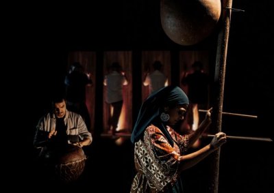 &lsquo;Tarasca&rsquo;, el emotivo espect&aacute;culo de la compa&ntilde;&iacute;a Pieles, en el Teatro Guiniguada