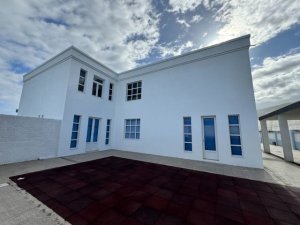 Educación destina cerca de 83.000 euros a la rehabilitación de la fachada del CEIP Las Salinas