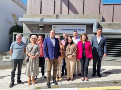 Blas Trujillo visita el nuevo Consultorio Periférico de Araya que atenderá a más de 1.600 residentes