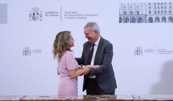 Franquis firma una transferencia de 76,4 millones del Estado para impulsar las políticas de vivienda en Canarias