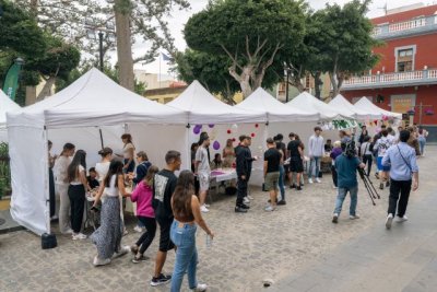 'Ense&ntilde;ar para Emprender' re&uacute;ne a m&aacute;s de 800 estudiantes emprendedores en su Feria de Cooperativas Escolares de G&aacute;ldar