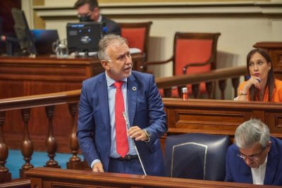 Torres garantiza que se cumplir&aacute;n los plazos para la estabilizaci&oacute;n del personal p&uacute;blico