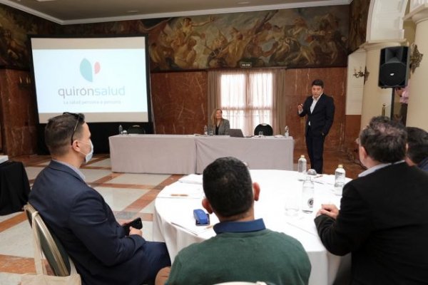 Presentación de la Unidad de Cirugía Robótica Avanzada de Quirónsalud, la primera de la sanidad privada en Canarias